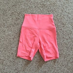 lululemon RARE! Align™ High-Rise Short 6" Raspberry Cream in Size 4